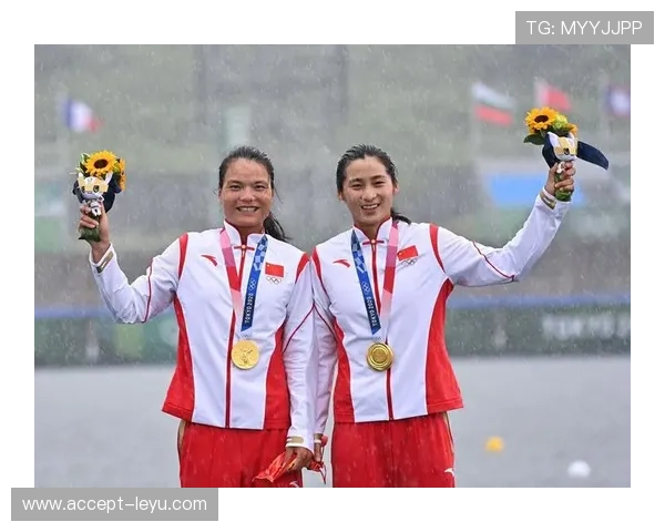 东京奥运赛场再现传奇瞬间中国运动员勇夺多项金牌